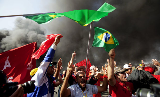 PROTESTA CONTRA REALIZACIÓN DEL MUNDIAL BRASIL 2014