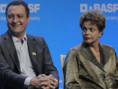 “ESTRANGEIROS CONTINUAM APOSTANDO E INVESTINDO NO BRASIL”, DIZ DILMA